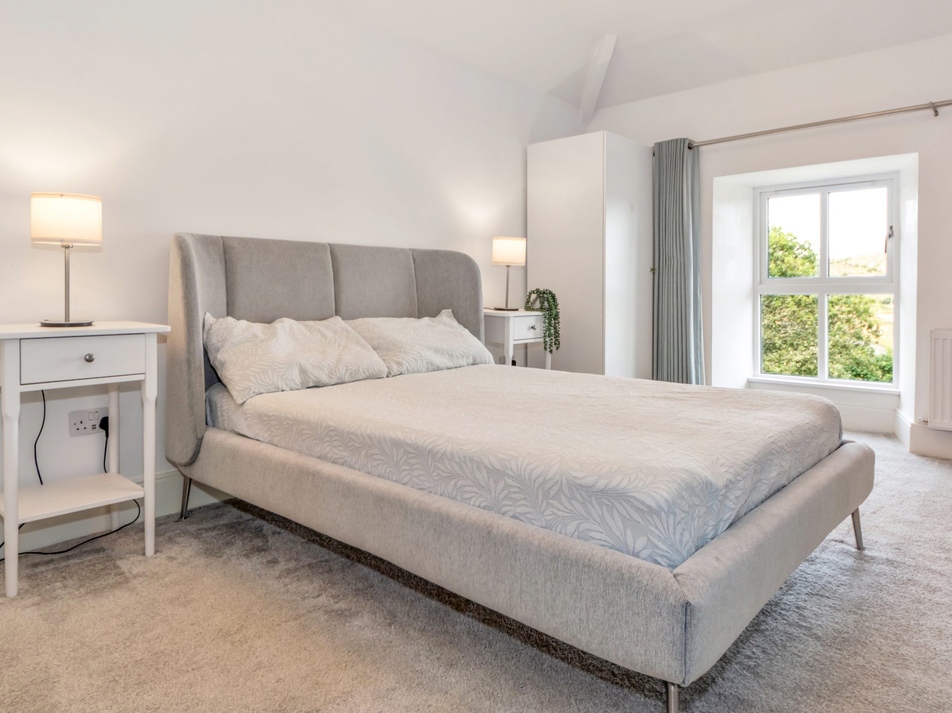 Ground-floor principal bedroom